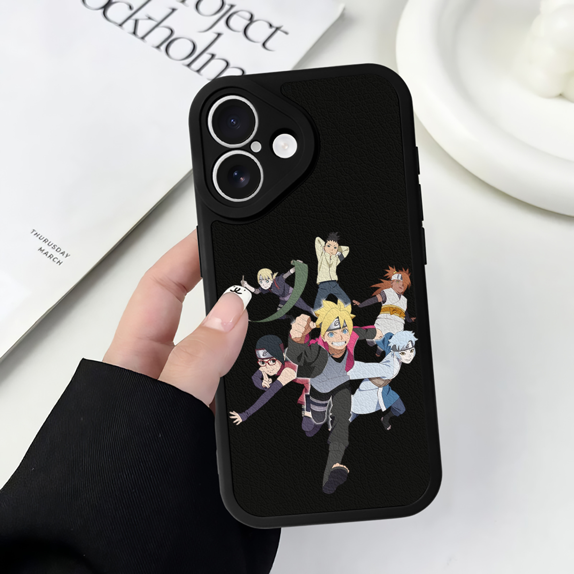 （画像用） NARUTO -ナルト- うずまき ボルト Uzumaki Boruto 【iPhone 16シリーズ対応】シリコンスマホケース（レザー調） 材質：シリコン